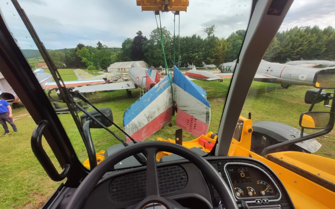 Les Ailes Anciennes de Toulouse. Ces passionnés qui restaurent des avions historiques.